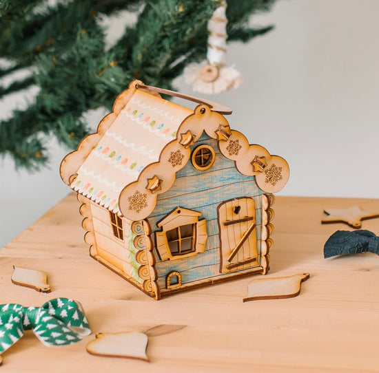 Load image into Gallery viewer, Gingerbread House Kit
